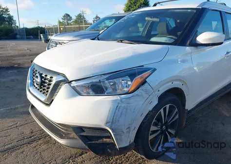 2018 Nissan Kicks Sv z USA, uszkodzony, nr VIN 3N1CP5CU9JL513081